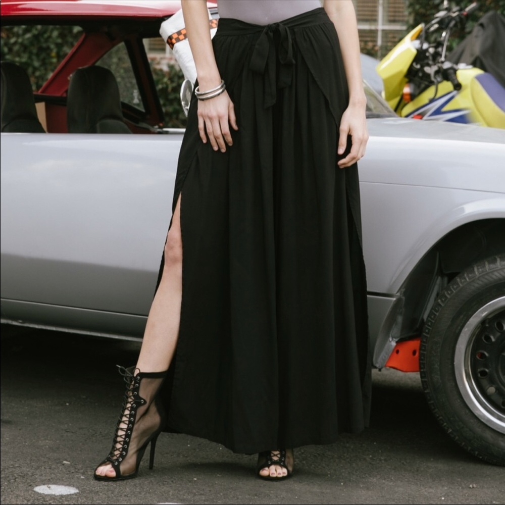 📣LAST PAIR📣Palazzo Wrap Pants - Picture 3 of 6